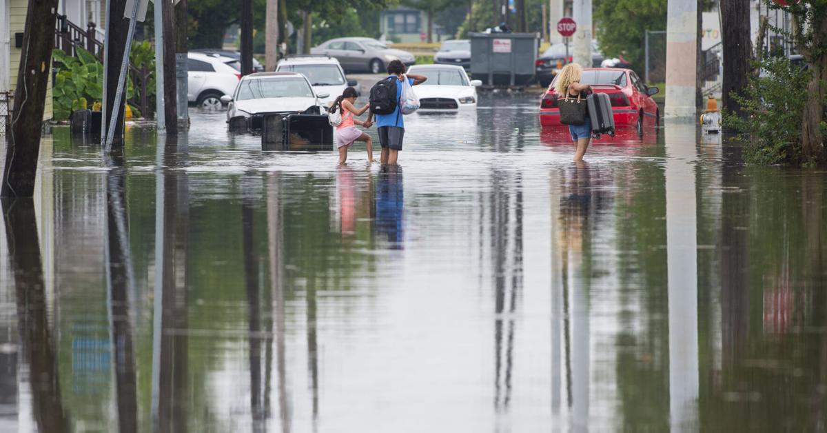 Home of Uncertainty: The costs of climate change hit housing 1 Home of Uncertainty: The costs of climate change hit housing