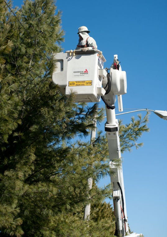 Georgia Power fixes power lines | Gallery | northwestgeorgianews.com