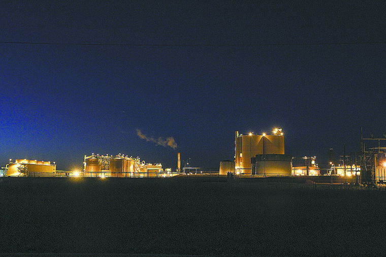 Valero execs tour Hartley plant The N'West Iowa REVIEW News