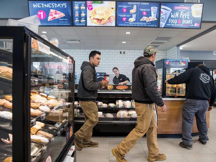 Convenience stores put a bigger focus on food as they aim to capitalize on a trend - Omaha World-Herald