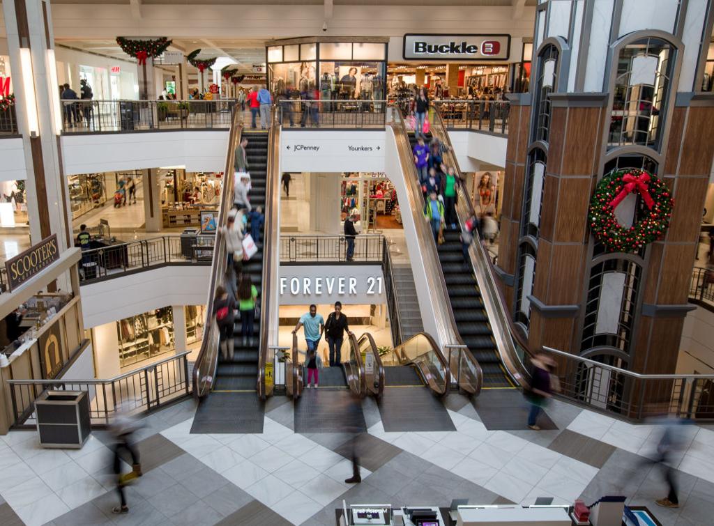 Omaha: Westroads Mall urbanDSM com