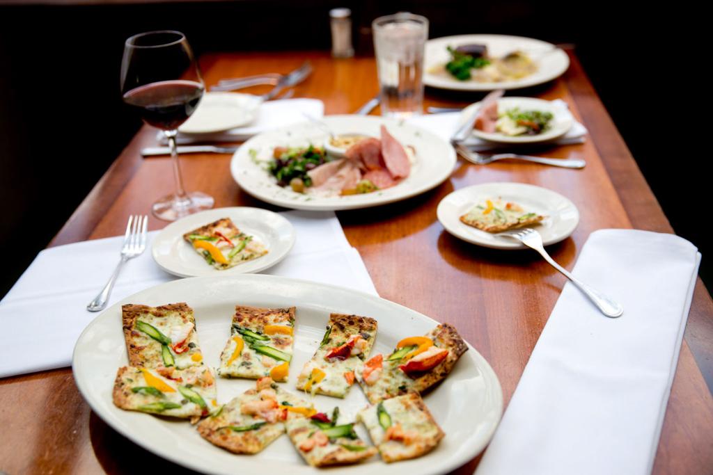Dining review: Mixed results at often-busy chain Spezia - Omaha.com: GO - Arts & Entertainment