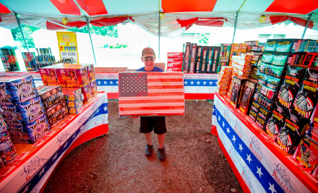 With about 100 fireworks stands in metro area, sales get more competitive - Omaha.com: OMAHA METRO