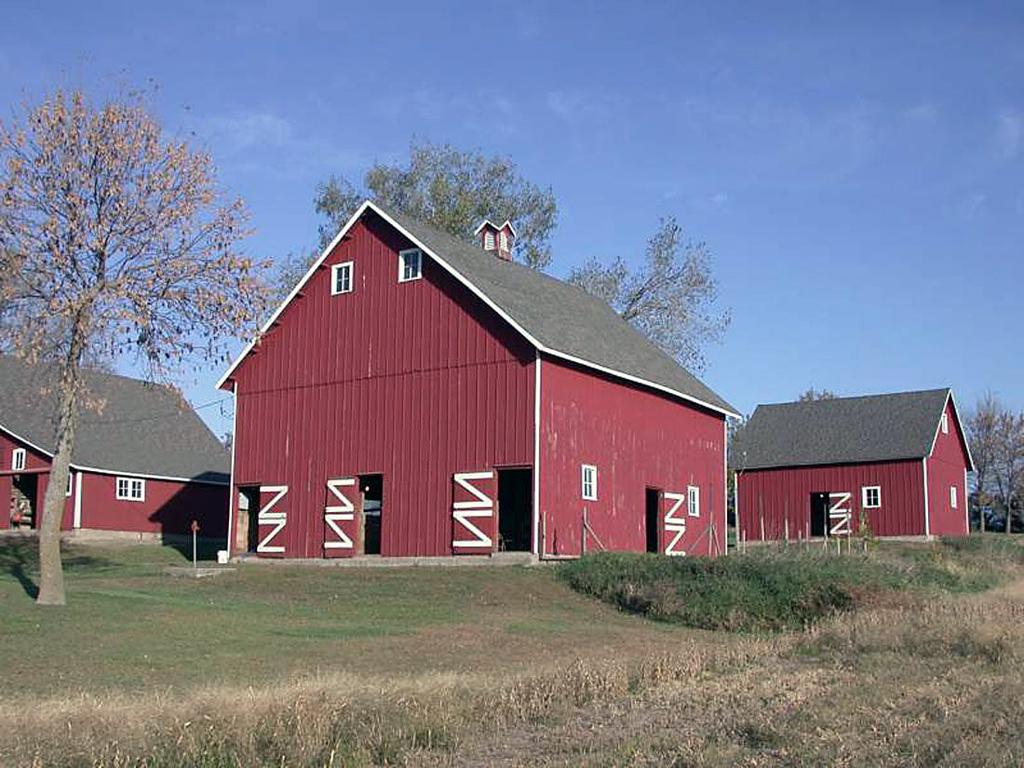Across Iowa, barns in infinite variety to the curious Omaha