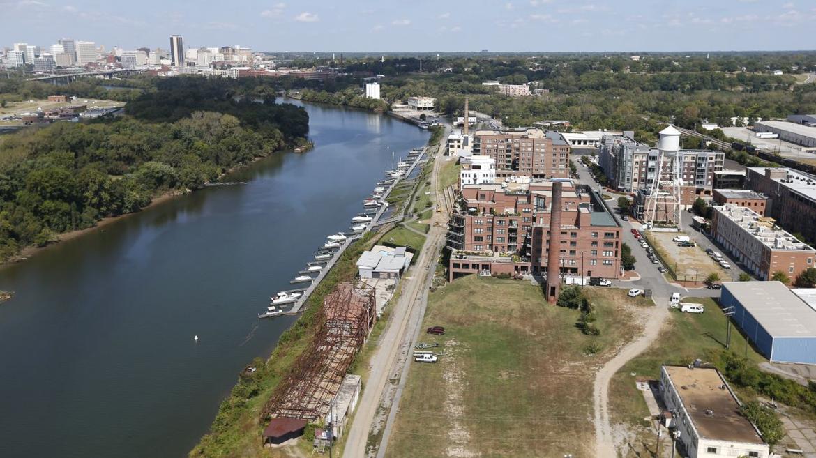 Developer seeking to expand Rocketts Landing with new town houses