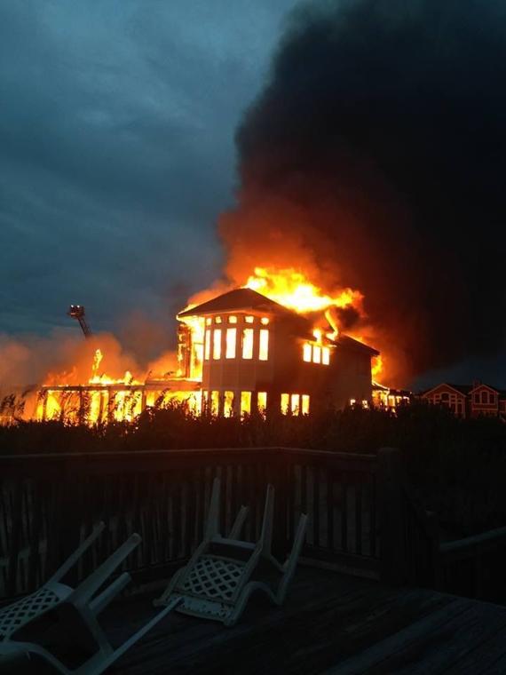 Fire Destroys Oceanfront Homes In Outer Banks Richmond