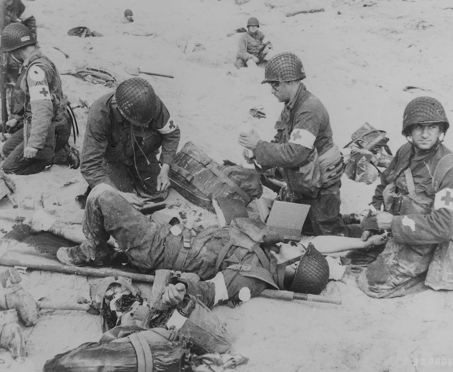 D-Day: Allied Invasion Of Normandy On June 6, 1944 | Historical Photos ...