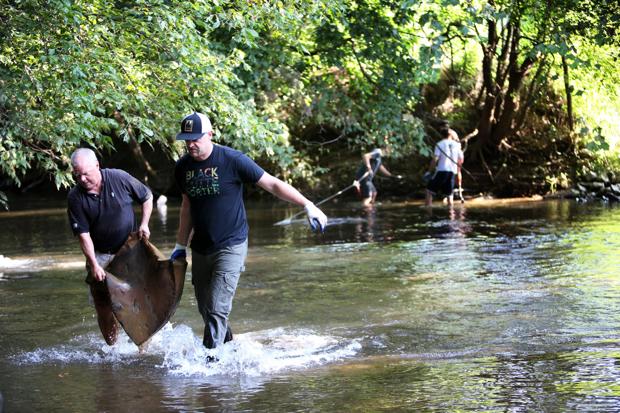 Deschutes Officials Join Volunteers To Clean Up Tinker