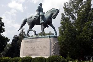 Lee statue - Charlottesville