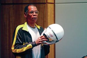 Senate committee blocks mandatory helmet law for motorcyclists