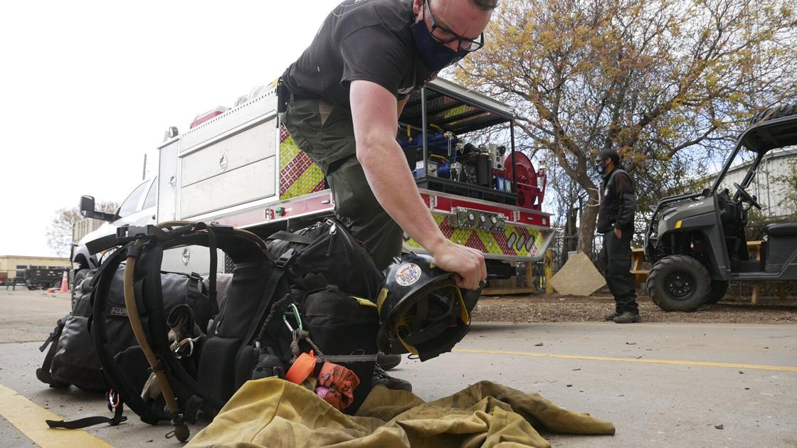 Santa Fe's wildland fire division braces for 'bad season’ 1 Santa Fe's wildland fire division braces for 'bad season’