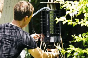 New mosquito trap smart enough to keep out good bugs