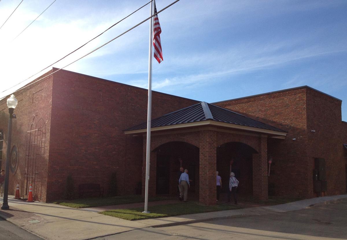 City of Mullins public to new look City Hall Local News