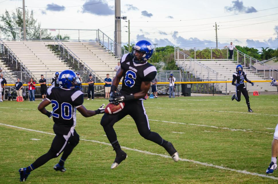 South Dade Football Falls In Opener South Dade News Leader Sports