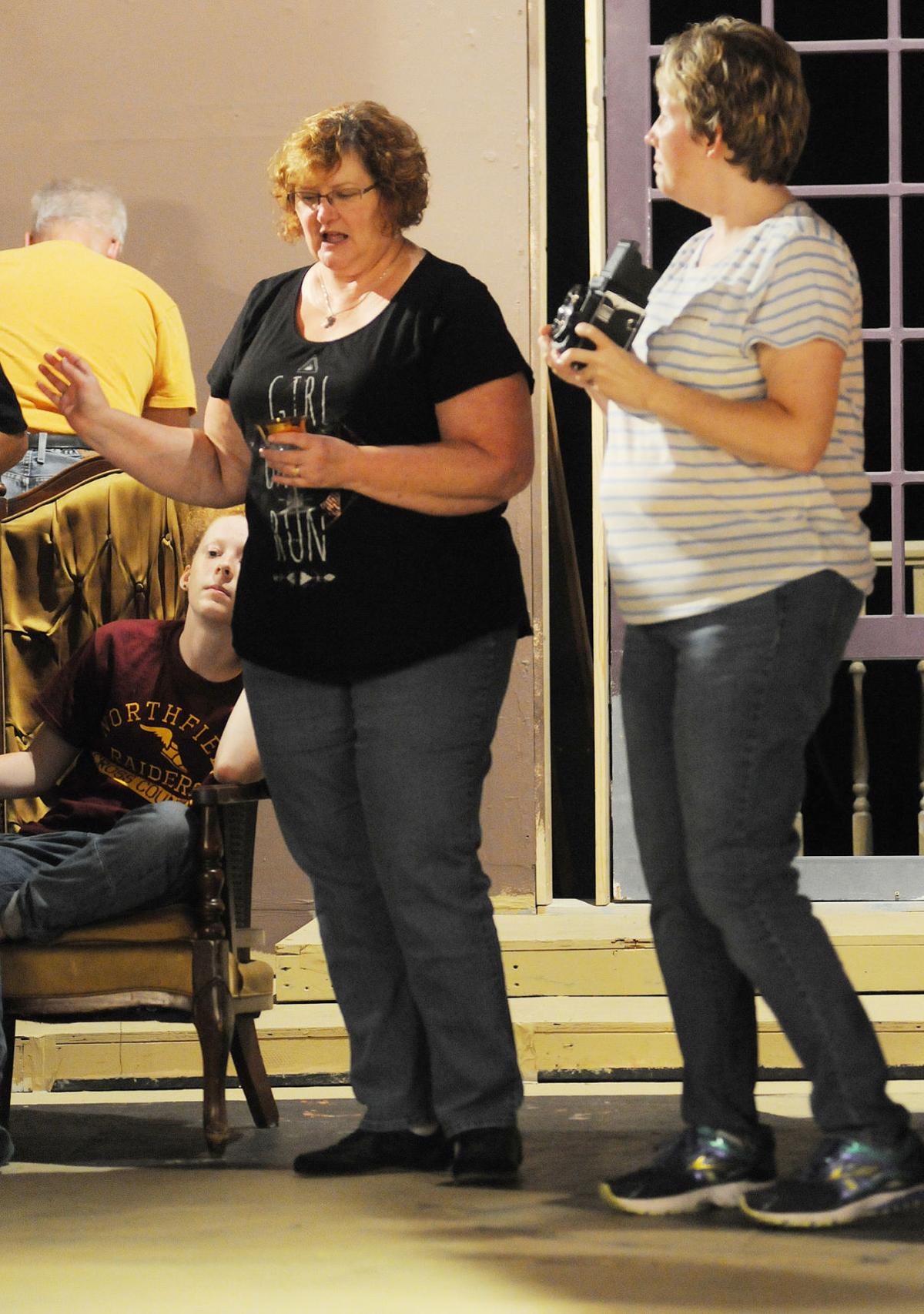 افلام+جماع The Northfield Arts Guild rehearses "The Philadelphia Story." Jeanne ...