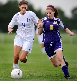 Alton Marquette rallies to knock off Civic Memorial for regional