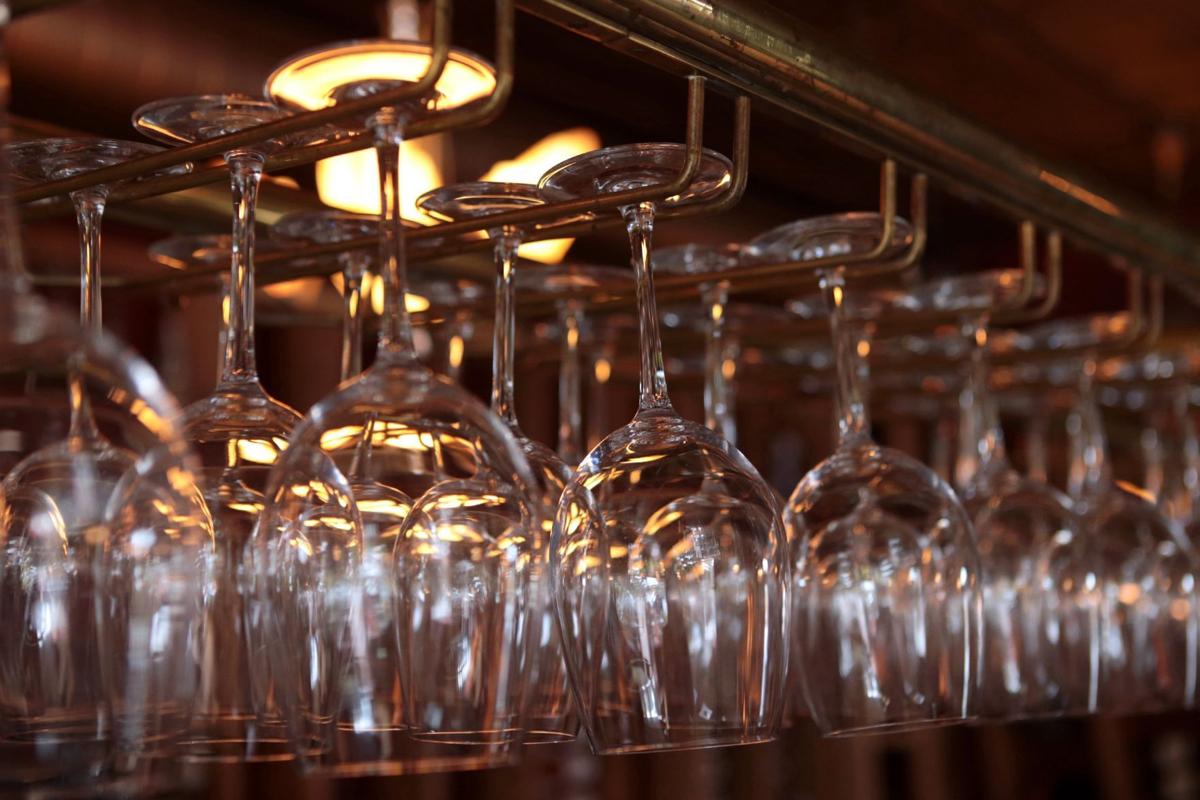 Scarlett's Wine Bar is a new name for a familiar formula Restaurant