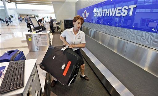 Southwest Airlines beats Street 4Q forecasts : Business