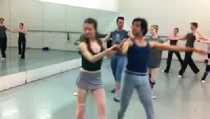 Video: Dancer performs after ACL surgery