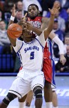 College Basketball : Richmond  vs. SLU