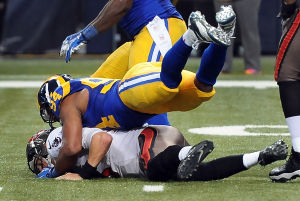 Rams exercise 5th-year option on Quinn