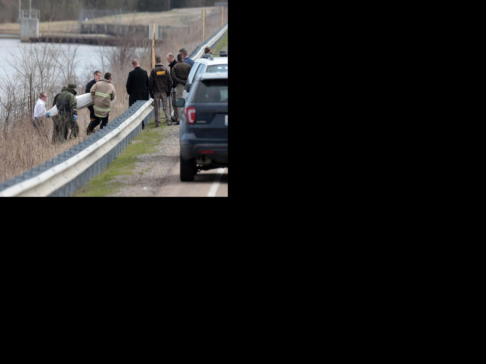 Police looking at 'possible' connection between deadly Glen Carbon fire, car with infant rolling into lake - STLtoday.com