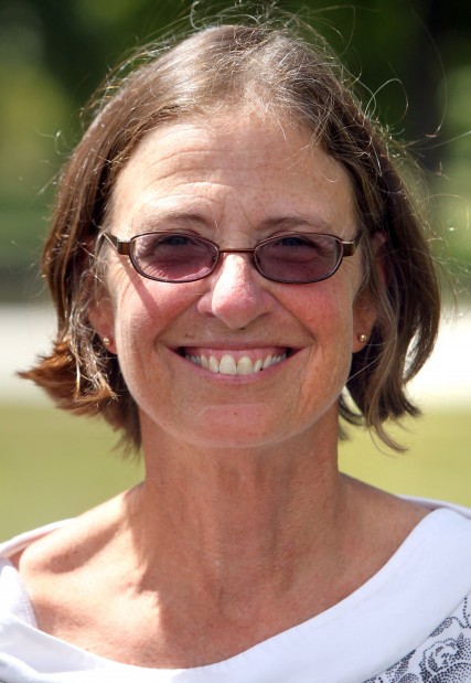 Nixon uses SORTS backdrop to denounce Bill 301