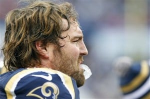 Rams guard Dahl will miss time with knee injury