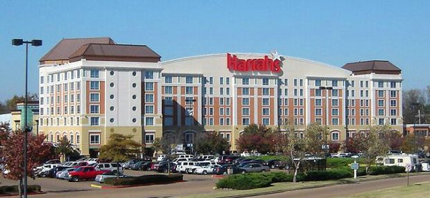 hotels near harrah