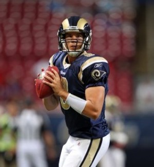 Sam Bradford debuts in preseason game for the Rams