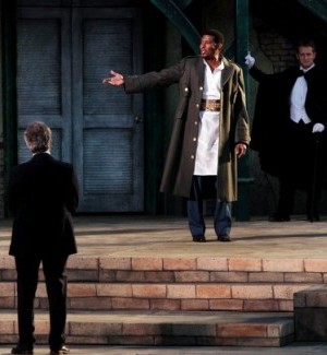 Shakespeare Fest brings intimate approach to 'Othello' 
