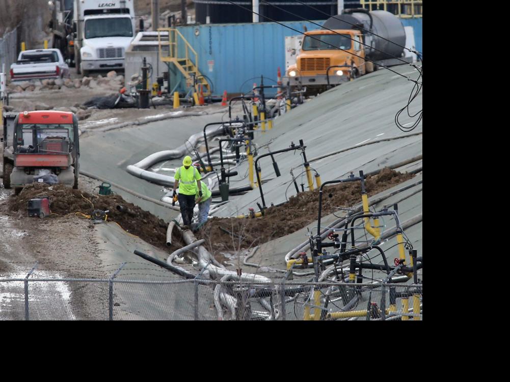 Bridgeton Landfill neighbors seek action after surface