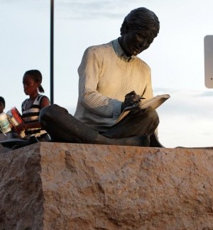 J. Seward Johnson castes bronze statue of Julie Wier