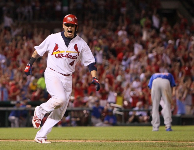 Molina homers, Cards win 4-1 against Cubs