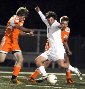 Columbia, Mater Dei blow through openers, earn 1A sectional titl