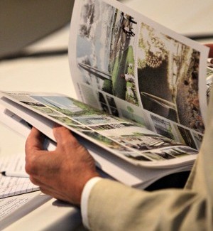 St. Louis Arch ground design finalist make their presentations to jury and public