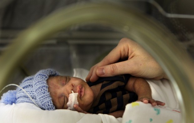 Physical therapy helps premature infants thrive : Lifestyles