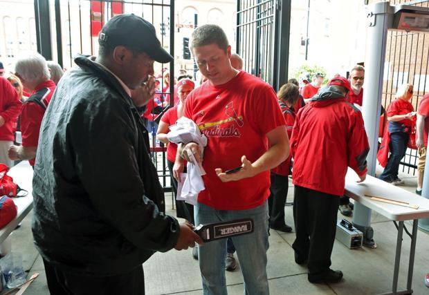 Cardinals Lose To Brewers 5 4 In Home Opener Gallery