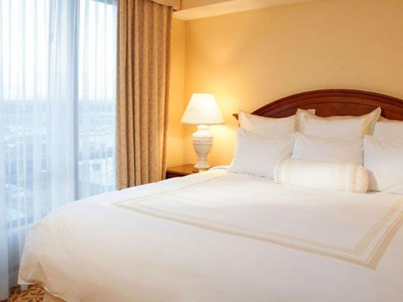 How Cellphone Photos Of A Hotel Room Might Combat Sex
