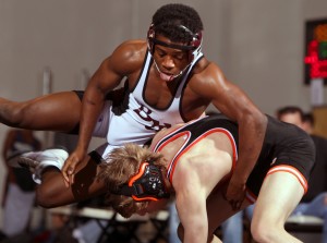 Wrestling notebook: Edwardsville, Seckman showcase depth