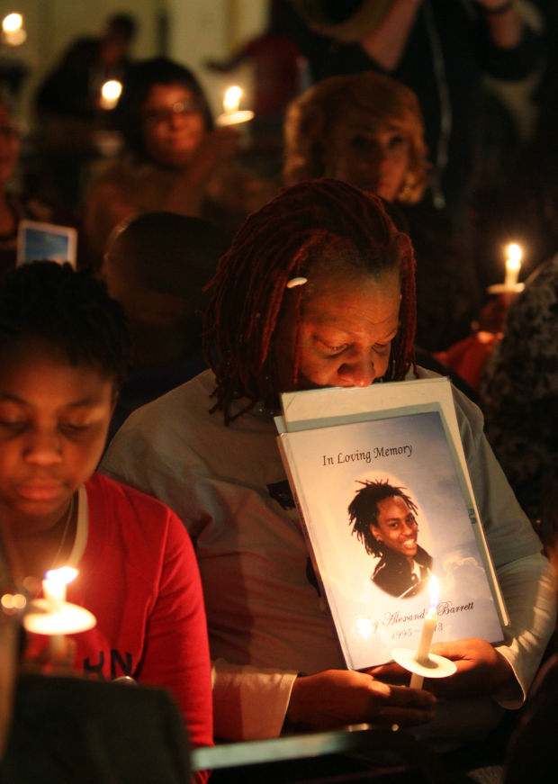 Candlelight service for homicide victims