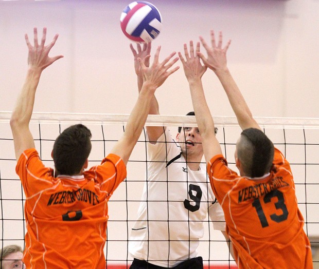 Top seeds knocked off as championship match berths are secured Stlhss