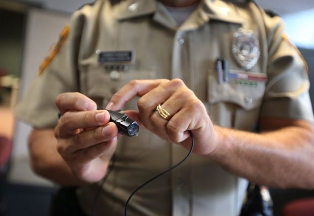Berkeley police begin wearing body cameras | Law and order | 0