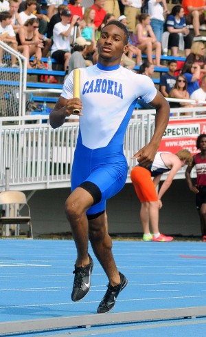 Payton sets 800-meter state record as Cahokia qualifies 12 for finals