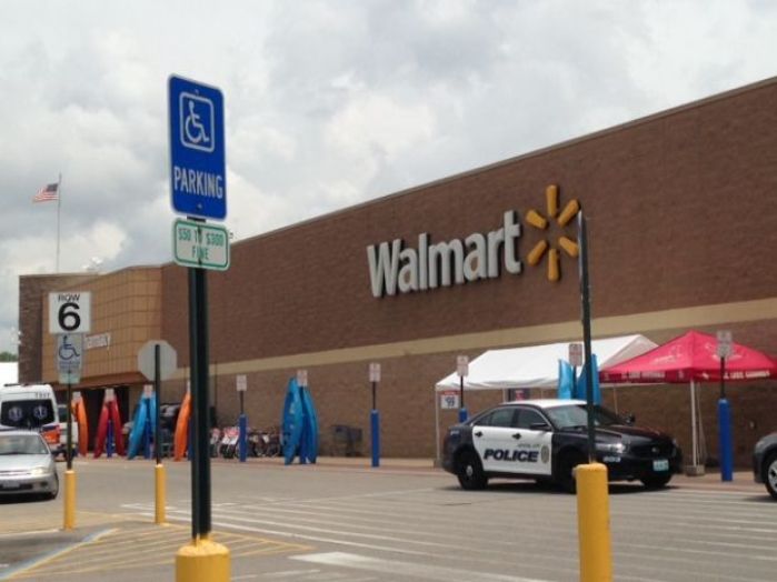 Man shot and wounded at Festus Walmart; two suspects in custody News
