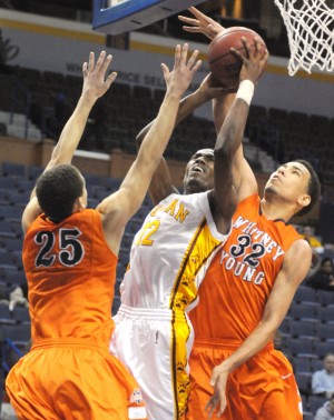After a slow first half, Soldan can't catch Chicago's Whitney Young