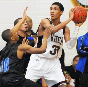 Cardinal Ritter defeats Maplewood-Richmond Heights