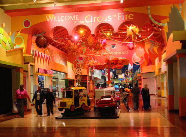 Miles and miles of malls: Our holiday guide : Entertainment