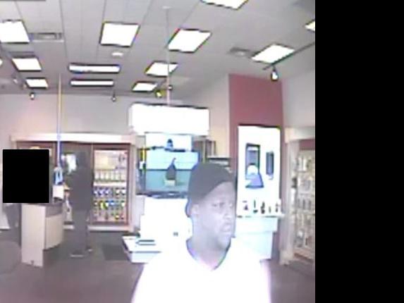 Police looking for two suspects in shooting of St. Louis store owner - STLtoday.com