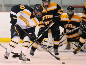 Freshman Jasiek lifts John Burroughs to win